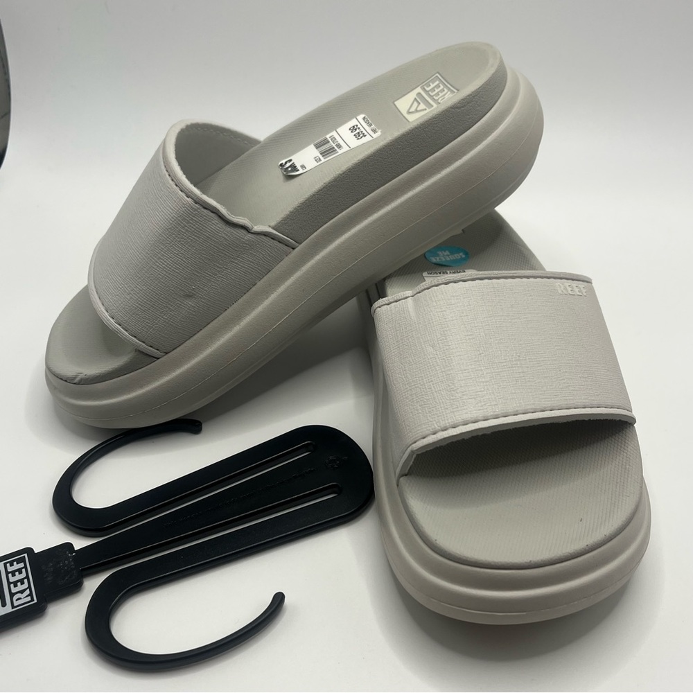 REEF Women 7 Cushion Bondi Bay Fog Gray 2” Platform Sandal Brand NEW Beach Pool